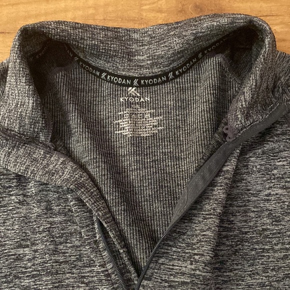 NWOT Kyodan Men’s Half Zip Sweater - Picture 2 of 2